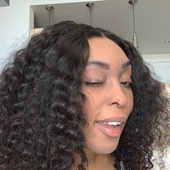 Welcome to the Blacque Haus of Style! 🙋🏾‍♀️ - Picture 4 of 4